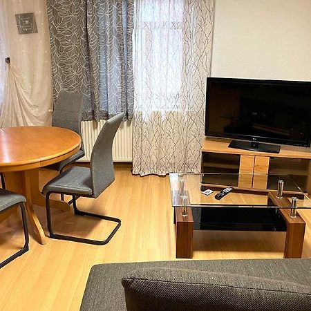 City Apartment With Wifi Near Jena Kahla  Buitenkant foto