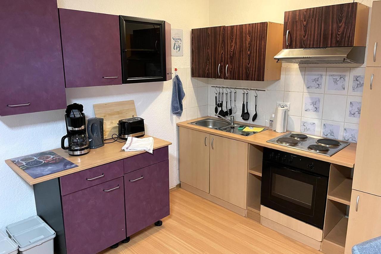 City Apartment With Wifi Near Jena Kahla  Buitenkant foto